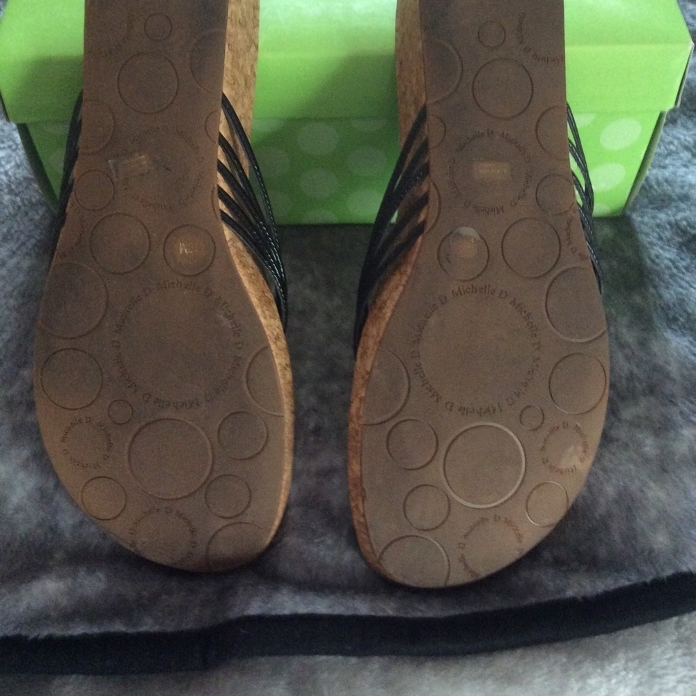 Ladies Sandals - Picture 2 of 3